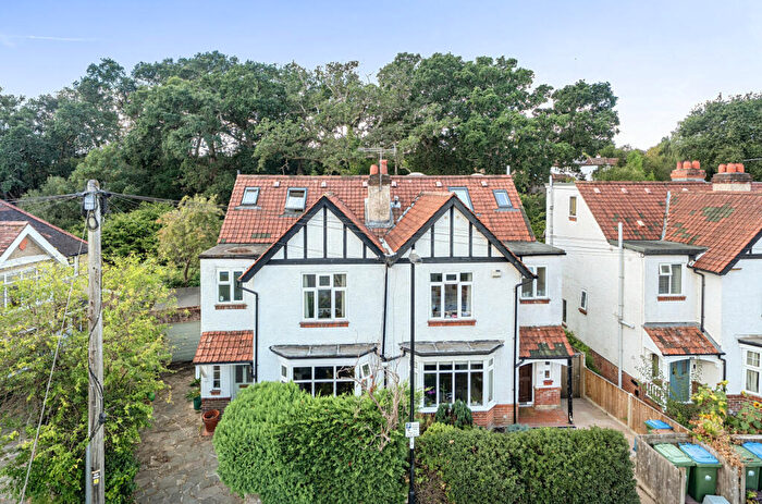 4 Bedroom Semi-Detached House For Sale In Hilldown Road, Highfield, Southampton, Hampshire, SO17