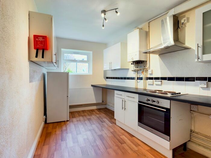 1 Bedroom Flat To Rent In Greenswood Road, Brixham, TQ5