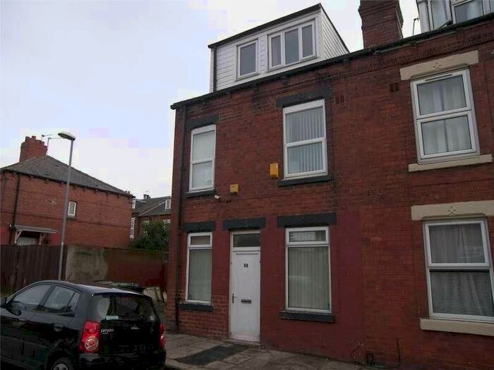 Detached House To Rent In Glensdale Terrace, Leeds, LS9