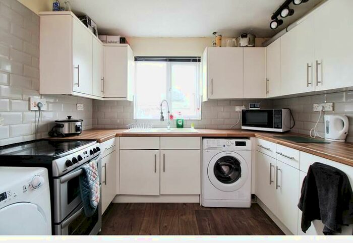 3 Bedroom House To Rent In Forest End, Waterlooville, PO7