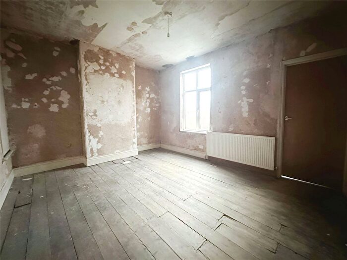3 Bedroom Terraced House For Sale In St. Marks Road, Smethwick, West Midlands, B67