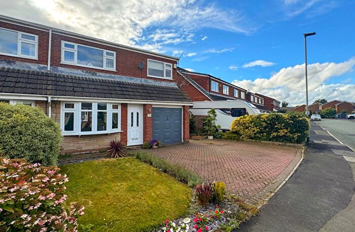 3 Bedroom Semi Detached House For Sale In Withington Drive, Astley, Tyldesley, Manchester, M29