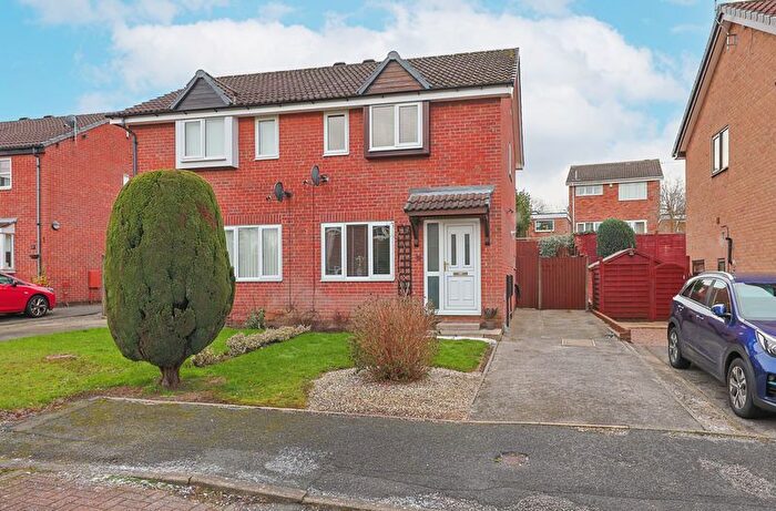 2 Bedroom Semi Detached House For Sale In Tunstall Green, Walton, Chesterfield, S40