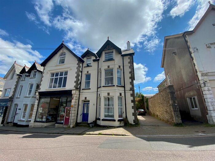1 Bedroom Flat To Rent In Okehampton, Devon, EX20
