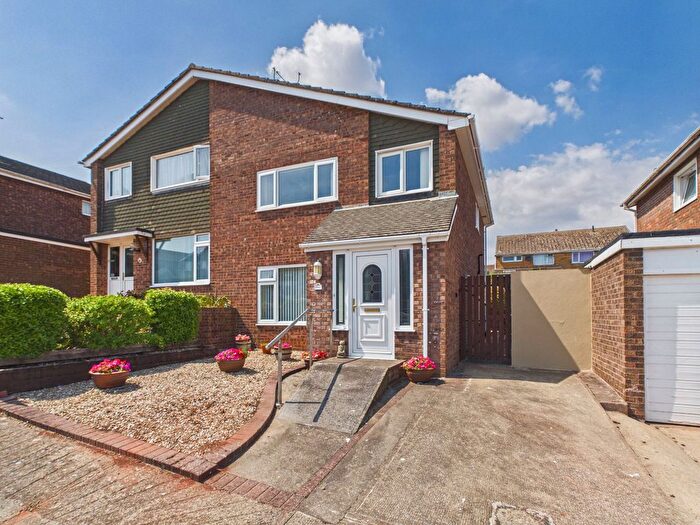 3 Bedroom Semi-Detached House For Sale In Sandown Road, Paignton, TQ4