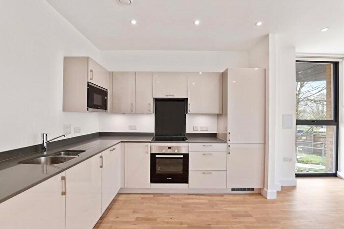 1 Bedroom Apartment To Rent In Burgess Spring, Chelmsford, CM1