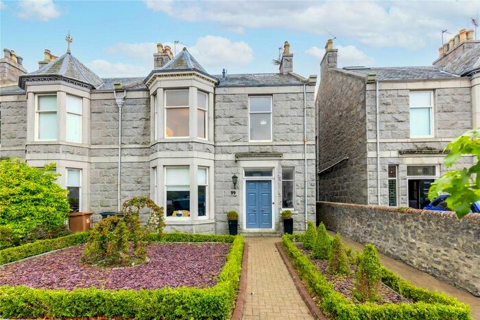 3 Bedroom Flat To Rent In A Hamilton Place, Aberdeen, AB15