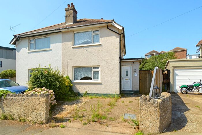 2 Bedroom Semi-Detached House For Sale In Short Walk To Beach * Sandown, PO36