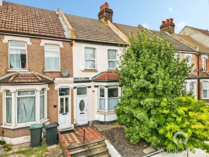 3 Bedroom Terraced House To Rent In Old Road West, Gravesend, Kent, DA11