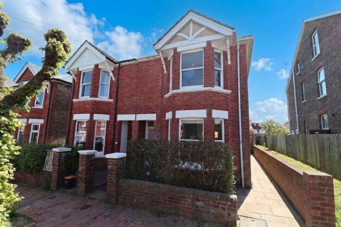 4 Bedroom Semi-Detached House To Rent In Stephens Road, Tunbridge Wells, TN4