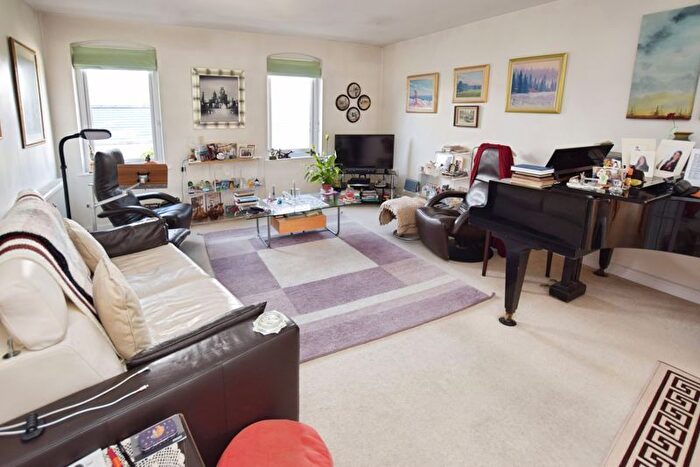 3 Bedroom Detached Bungalow For Sale In Cleve Lane, Exeter, EX4