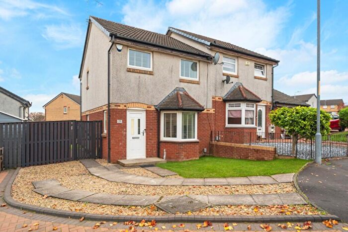 3 Bedroom Semi-Detached House For Sale In Briarcroft Drive, Robroyston, Glasgow, G33