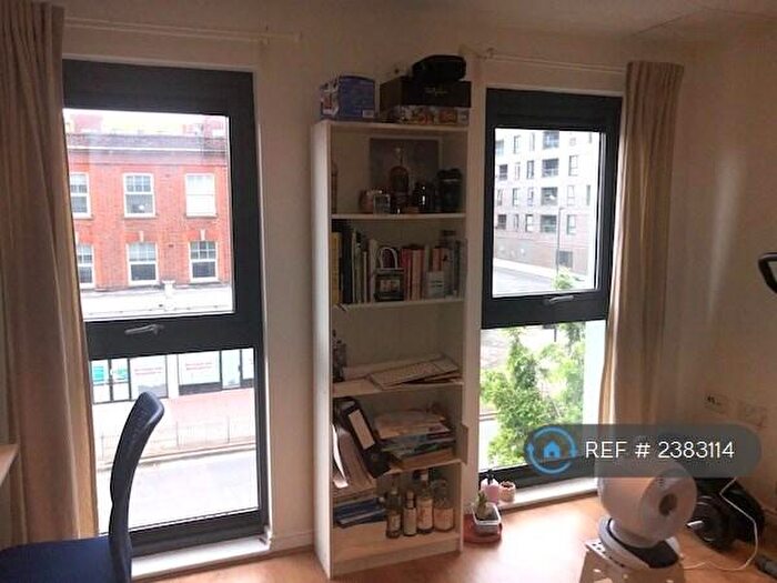 1 Bedroom Flat To Rent In Warneford Court, London, NW9