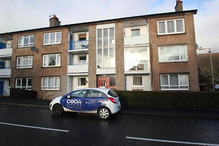 2 Bedroom Flat To Rent In Service Street, Lennoxtown, G66
