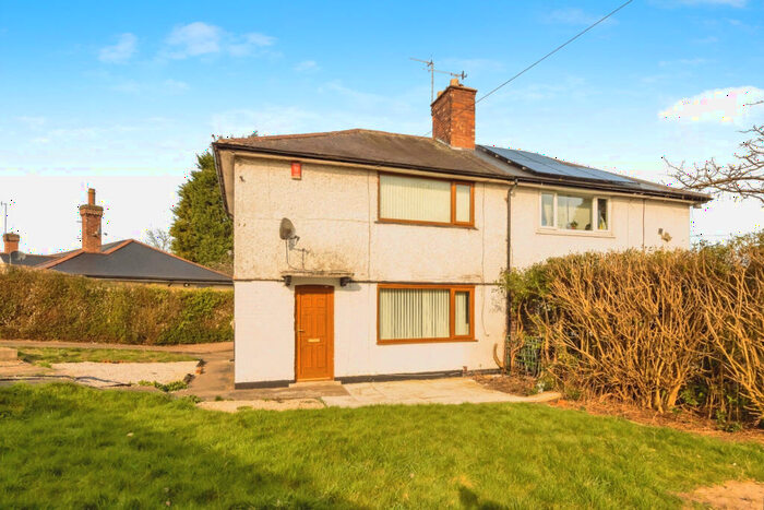 3 Bedroom Semi-Detached House To Rent In Edwinstowe Drive, Nottingham, NG5