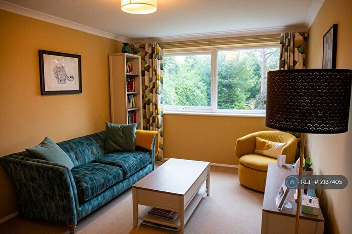 1 Bedroom Flat To Rent In Rossiter Lodge, Guildford, GU1