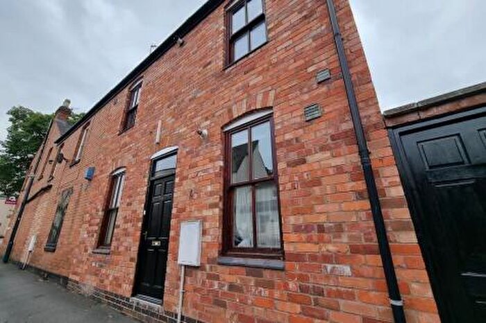 4 Bedroom Flat To Rent In Warwickshire, CV31