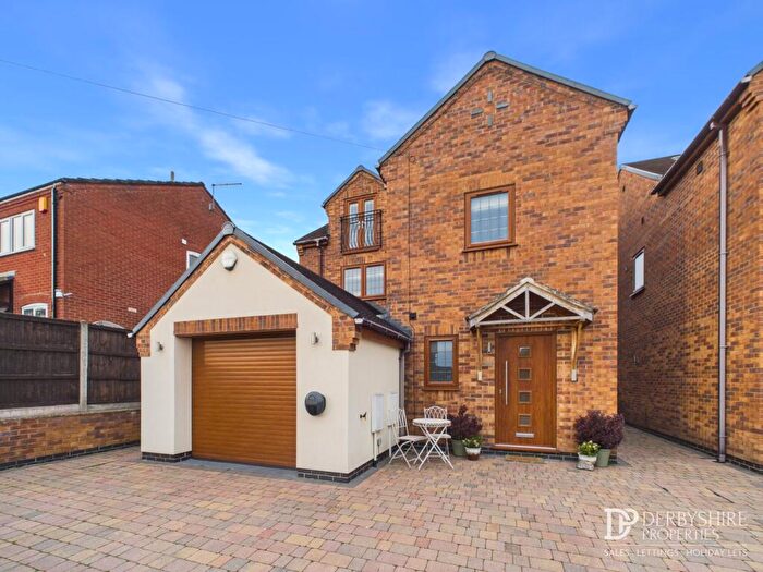 4 Bedroom Detached House For Sale In Laund Avenue, Belper, DE56