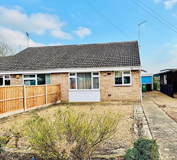 3 Bedroom Bungalow For Sale In Deer Park Road, Langtoft, Peterborough, PE6