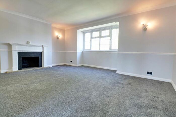 2 Bedroom Flat To Rent In Wolsey Court, London Road, BR1