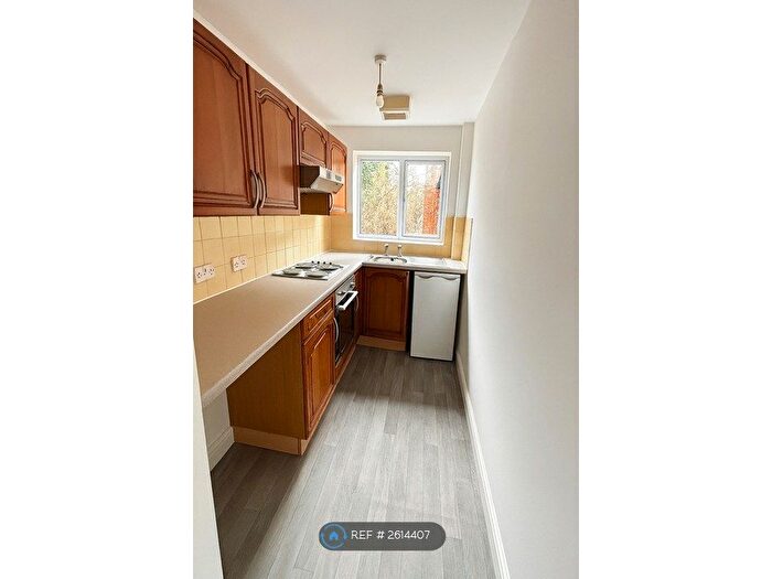 2 Bedroom Flat To Rent In Chapel Walk, Coppull, Chorley, PR7
