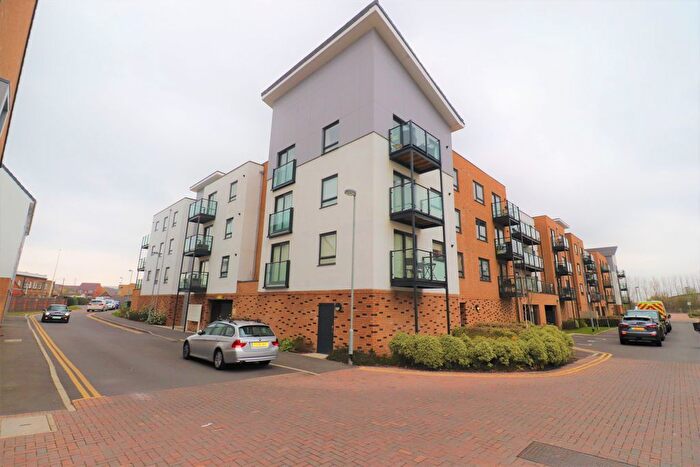 2 Bedroom Flat To Rent In Creek Mill Way, Dartford, DA1