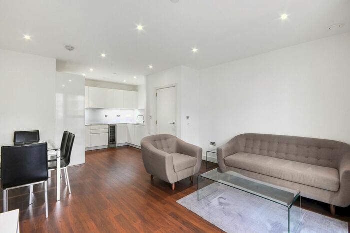 2 Bedroom Flat To Rent In Brent House, Nine Elms Point, Vauxhall, SW8