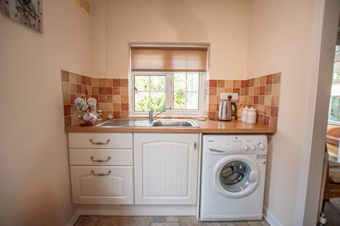 2 Bedroom Semi-Detached Bungalow For Sale In Culls Road, Normandy, GU3