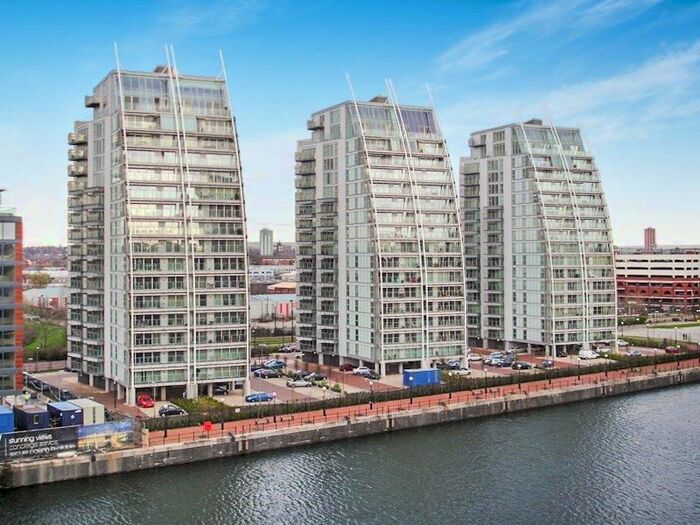 2 Bedroom Property To Rent In The Quays, Salford, M50