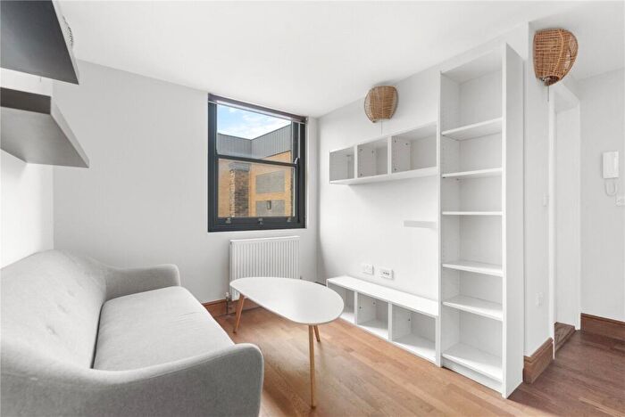 2 Bedroom Flat For Sale In High Street, Walthamstow, London, E17