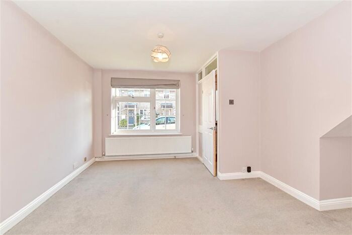 3 Bedroom End Of Terrace House For Sale In Le Temple Road, Paddock Wood, Tonbridge, Kent, TN12