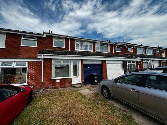 3 Bedroom Terraced House To Rent In Crookham Close, Harborne, Birmingham, B17