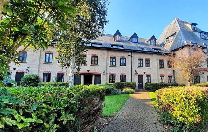 1 Bedroom Flat To Rent In River Meads, Stanstead Abbotts, SG12