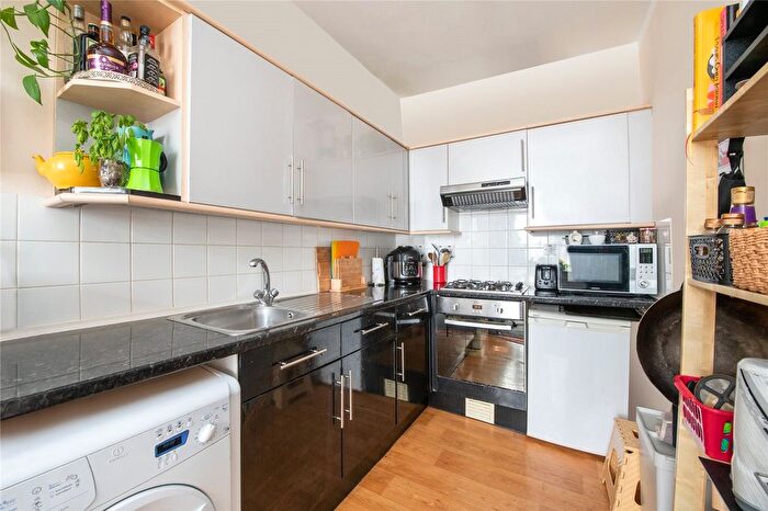 1 Bedroom Flat To Rent In Deptford High Street, Surrey Quays, SE8
