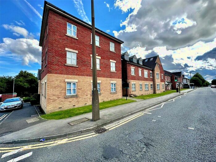 2 Bedroom Flat To Rent In Samuel Court, Cudworth, Barnsley, South Yorkshire, S72