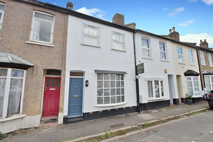 2 Bedroom Terraced House For Sale In Queens Terrace, Isleworth, TW7