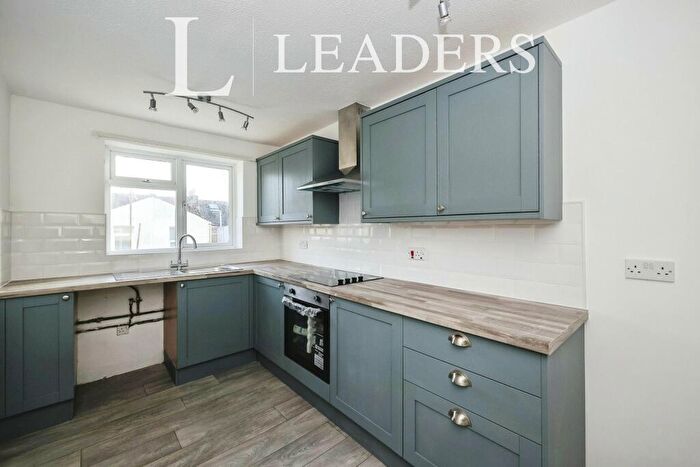 2 Bedroom Maisonette To Rent In Eastney Road, Southsea, PO4