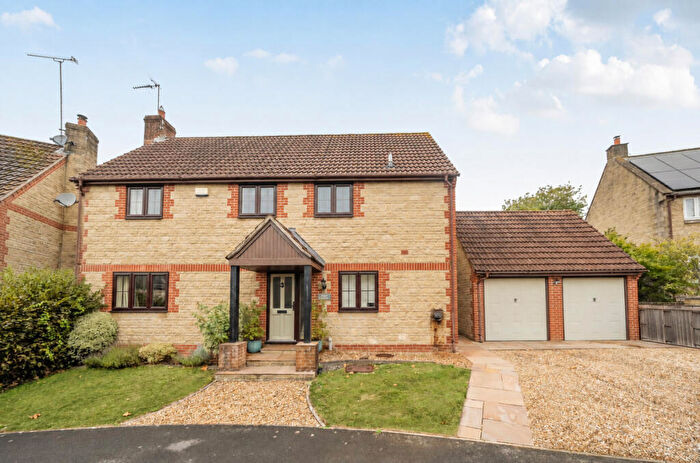 4 Bedroom Detached House For Sale In Olde Fairfield, Bourton, Gillingham, SP8