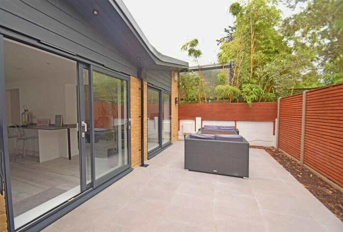 2 Bedroom Flat To Rent In Riverdale Gardens, Twickenham, TW1