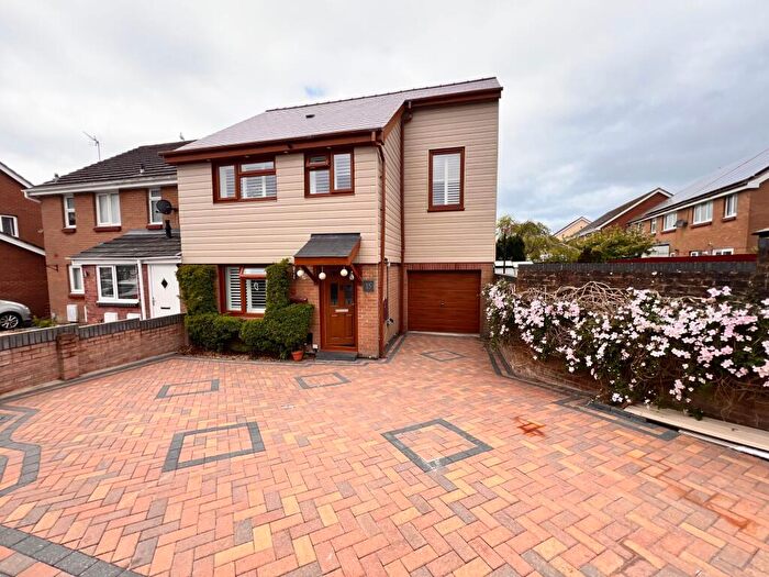 4 Bedroom Semi-Detached House For Sale In The Wheate Close, Rhoose, CF62