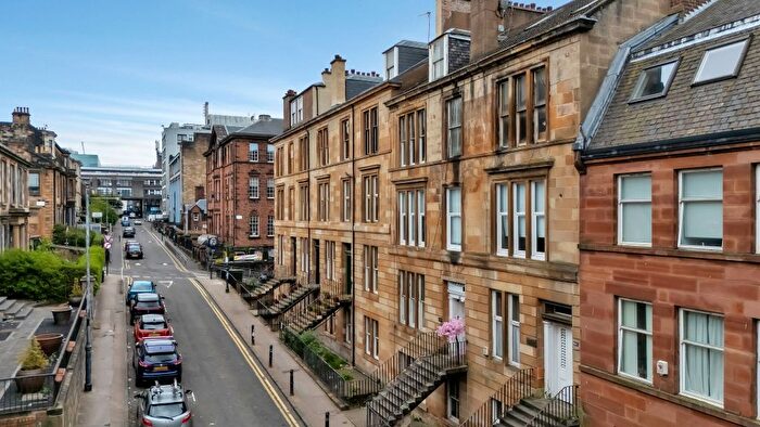 3 Bedroom Flat For Sale In Renfrew Street, Garnethill, G3