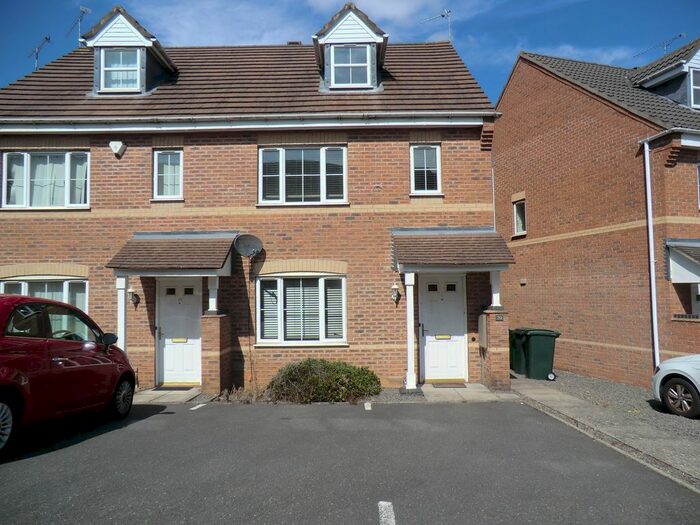 3 Bedroom Detached House To Rent In Gillquart Way, Cheylesmore, Coventry, CV1