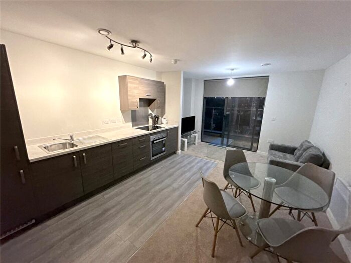 2 Bedroom Flat To Rent In Adelphi Wharf B, Adelphi Street, Salford, Greater Manchester, M3