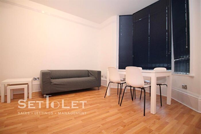 1 Bedroom Flat To Rent In Evington Road, Leicester, LE2