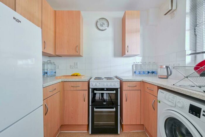 Studio To Rent In Raglan Street, Kentish Town, London, NW5