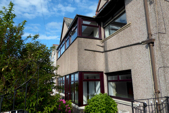 2 Bedroom Flat To Rent In Marine Drive, Hest Bank, Lancaster, LA2