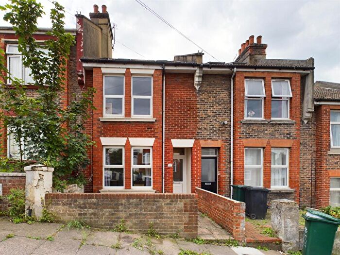 4 Bedroom Terraced House To Rent In Ladysmith Road, Brighton, BN2