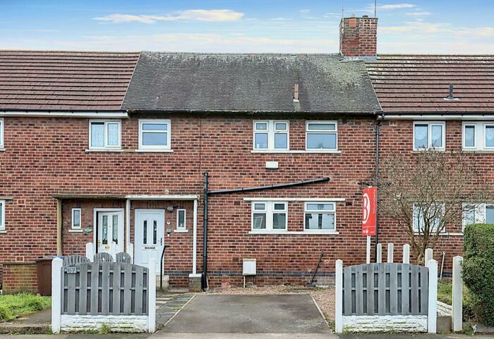 3 Bedroom Town House To Rent In Manor Park Centre, Sheffield, S2