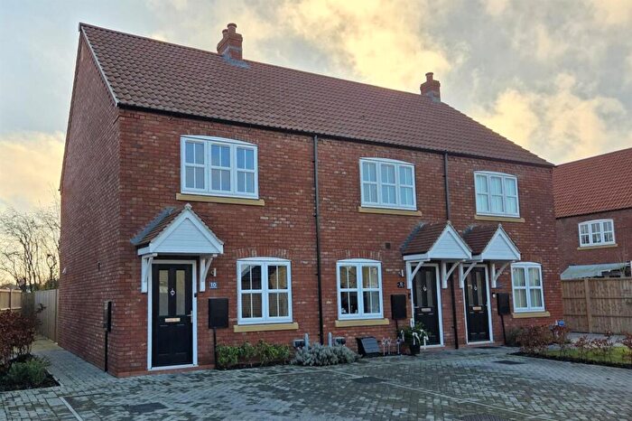 2 Bedroom Town House For Sale In Covert Croft, Goole, DN14