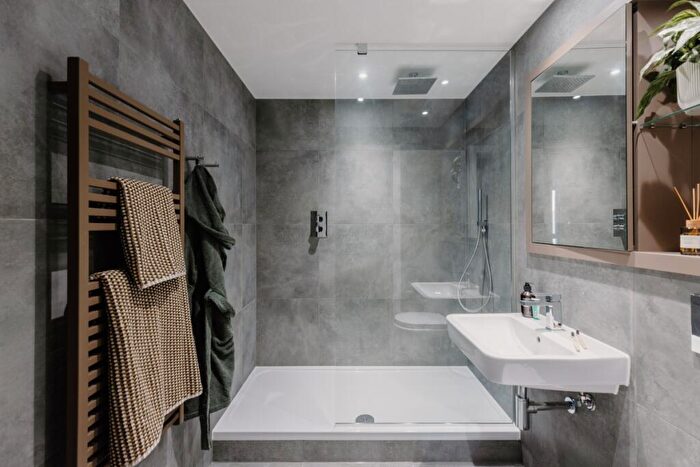 Apartment To Rent In Hove Central, Boulevard Place Hove, BN3